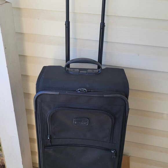 Vintage Tumi USA Black Ballistic Nylon 22" Wheeled Carry-On Suitcase (2243D4) - Picture 3 of 16